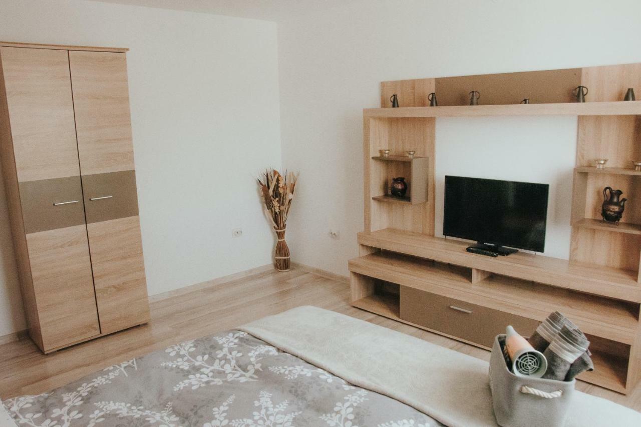Ferienwohnung Apartament 1 Decembrie Alba Iulia Exterior foto